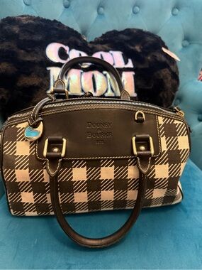 Vintage Classy Dooney  & Bourke Black and Cream Plaid Satchel Handbag